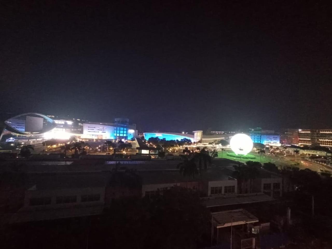 Sea Residences Moa Pasay City - Myra Condotel Bagian luar foto