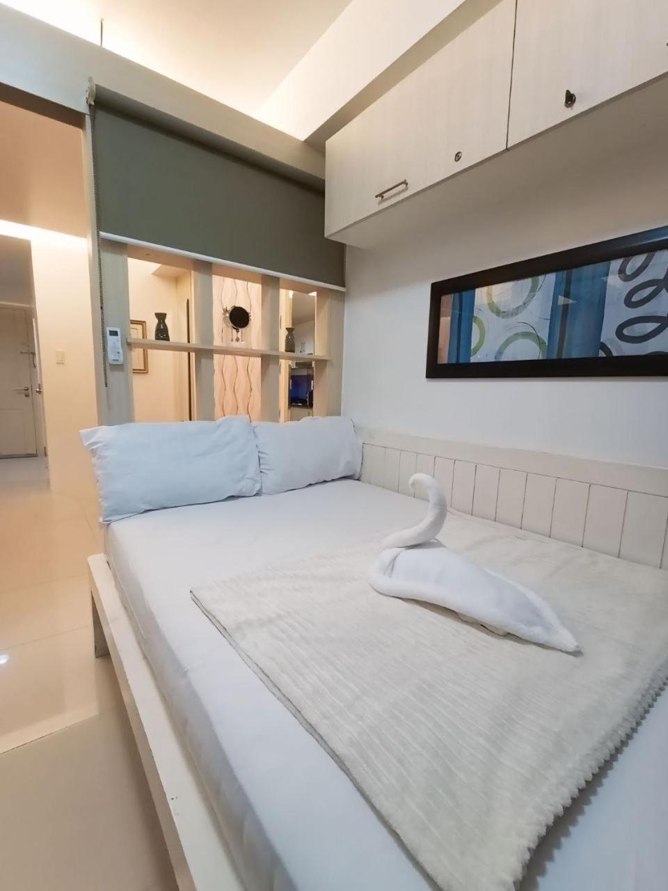 Sea Residences Moa Pasay City - Myra Condotel Bagian luar foto