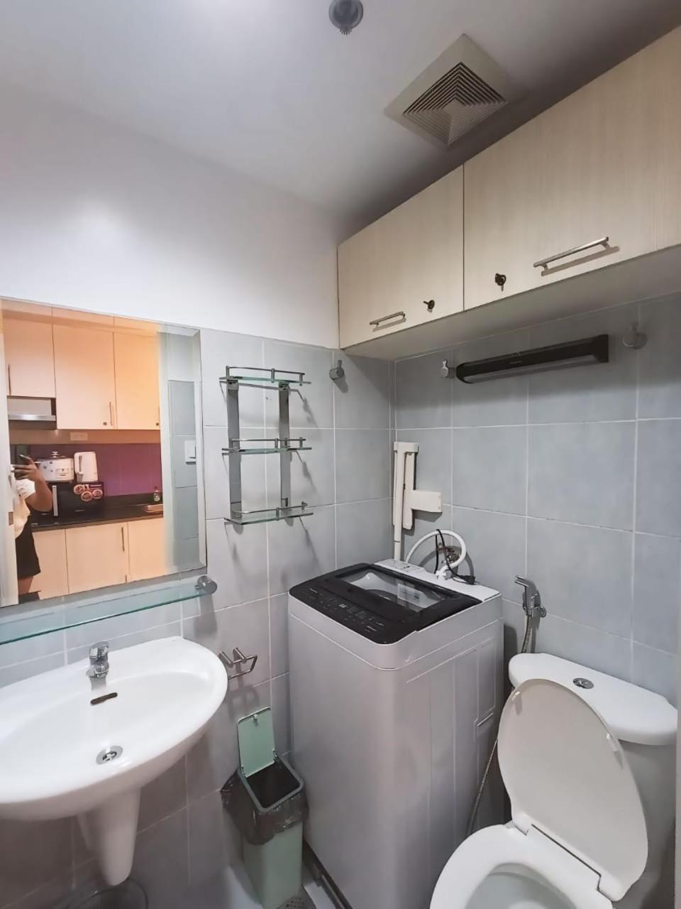 Sea Residences Moa Pasay City - Myra Condotel Bagian luar foto